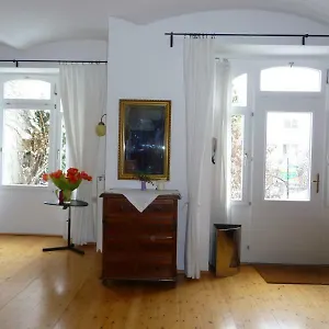 Studio Waehring Appartamento