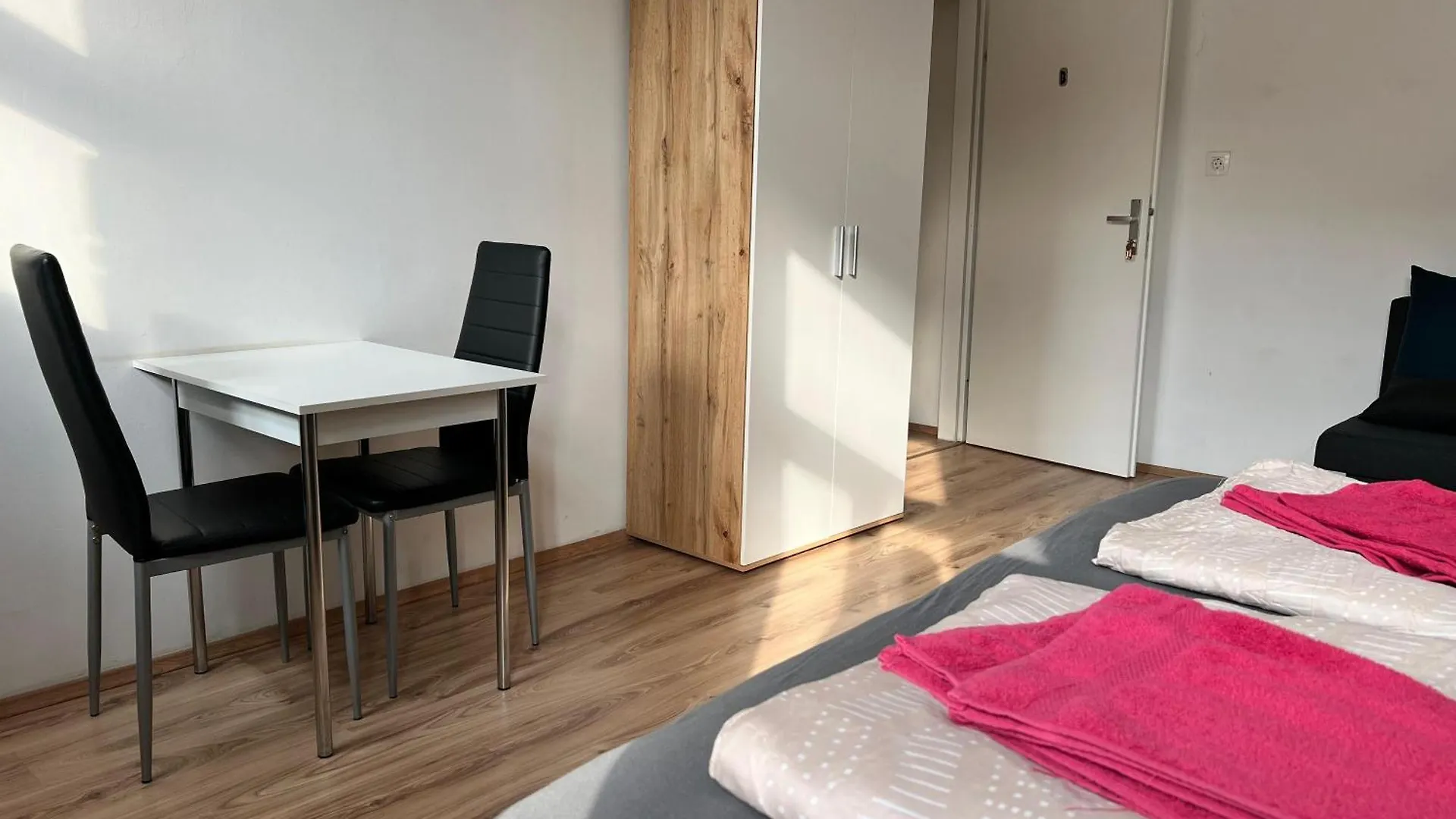 Comfortable 4Br Shared Apt Perfect For Groups & Friends Vienna 0*,  Austria