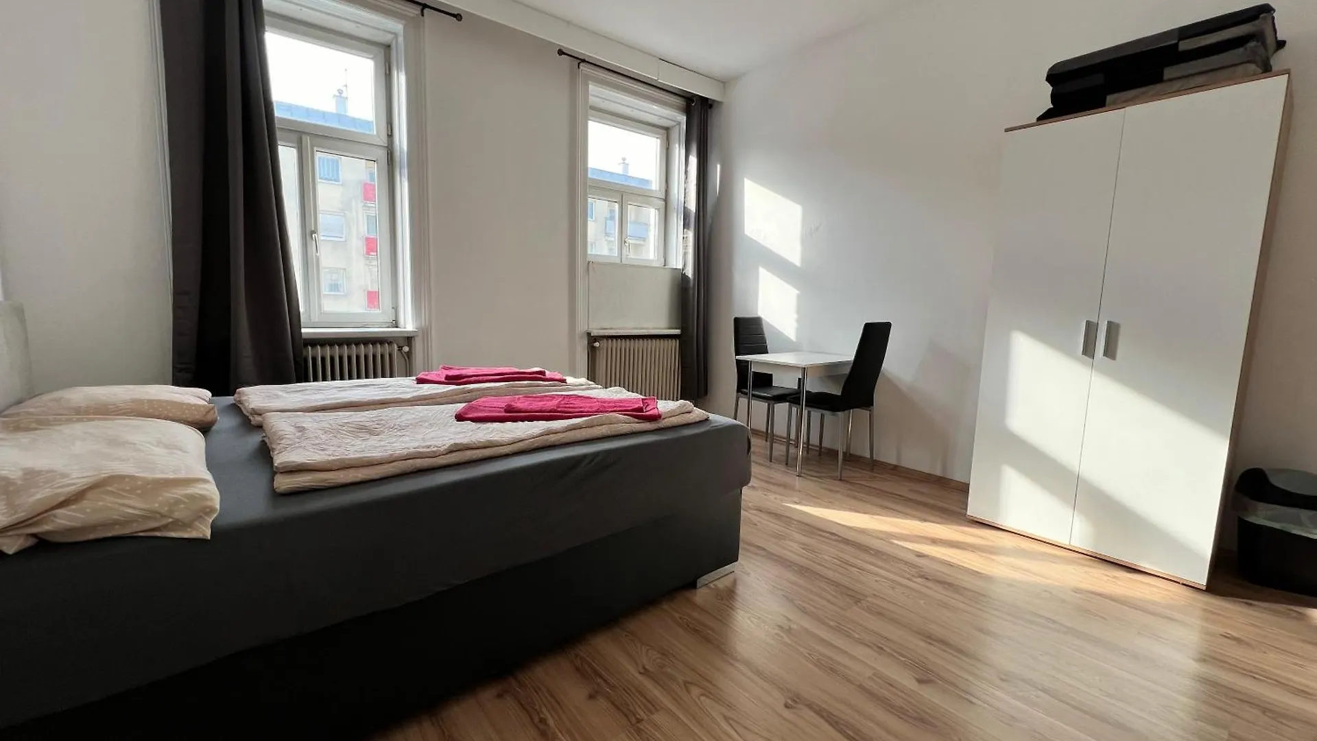 Comfortable 4Br Shared Apt Perfect For Groups & Friends Vienna Apartment