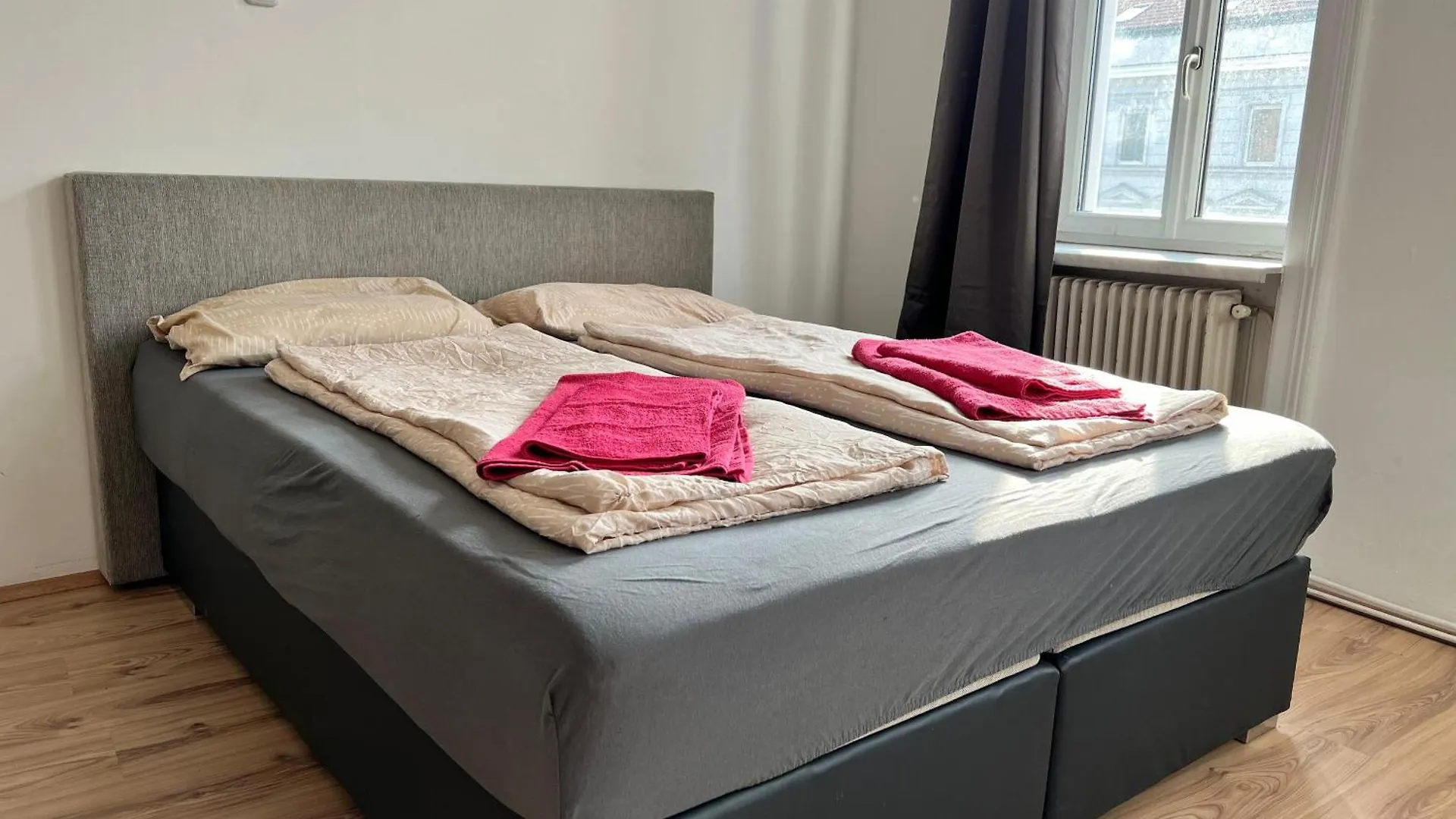 Comfortable 4Br Shared Apt Perfect For Groups & Friends Vienna Apartment